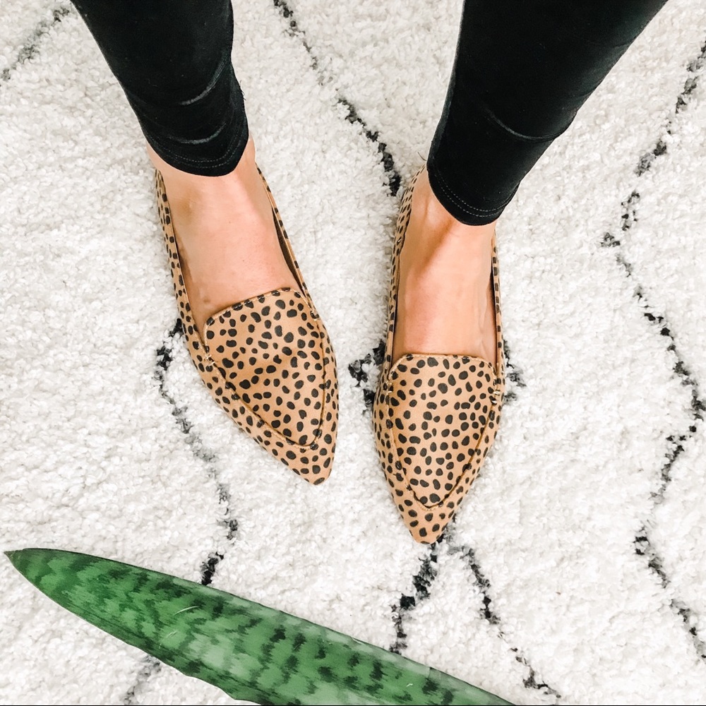 1 Left 5⭐️/ELLE/ Cheetah Leopard Slip On Flat Shoe - Picture 2 of 8
